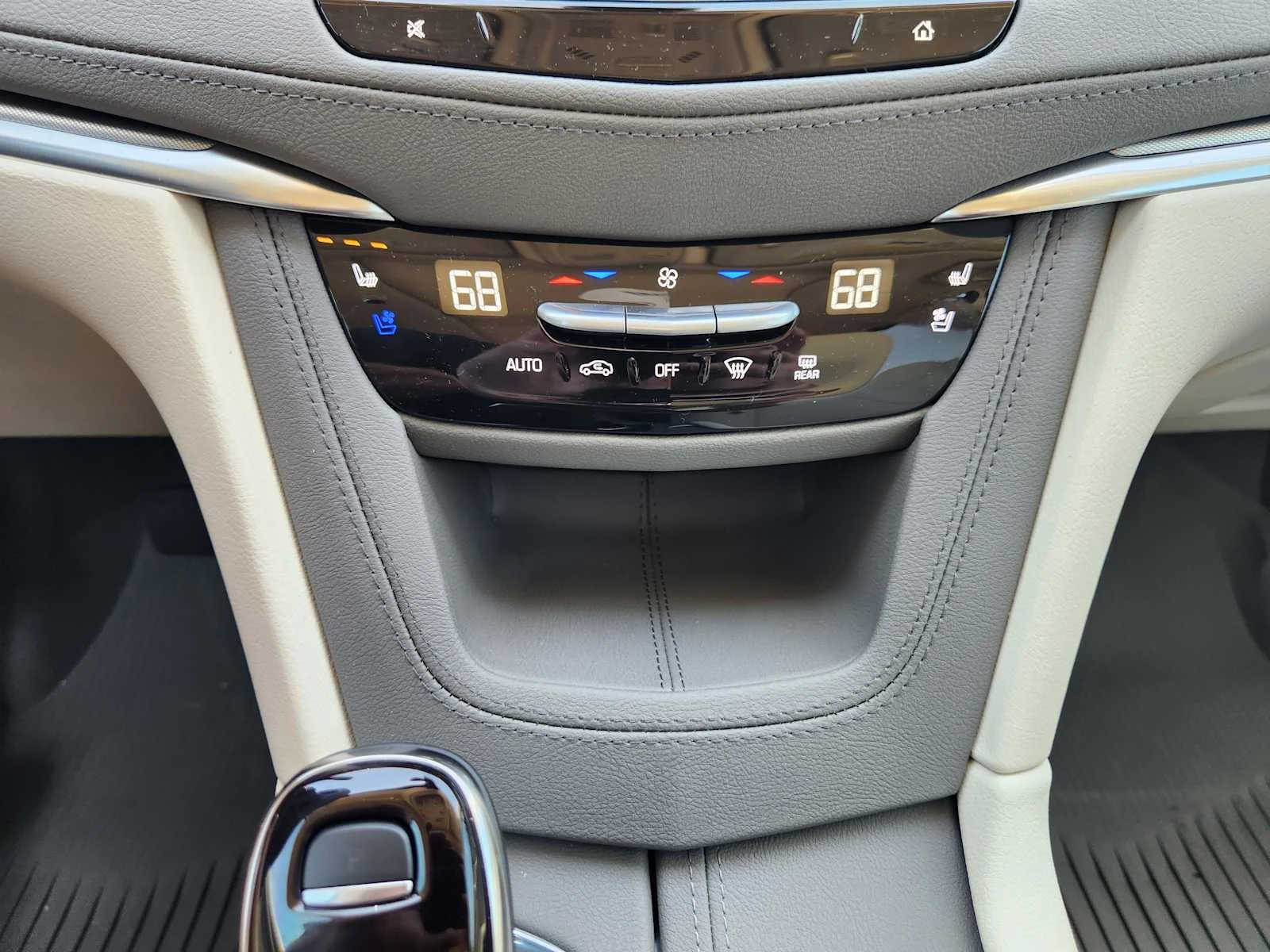 2026 Cadillac XT5 Premium Luxury - Photo 13