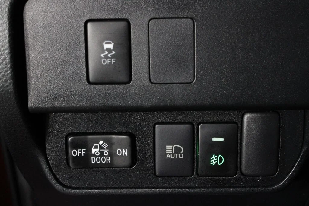 2022 Toyota Tacoma SR - Photo 23