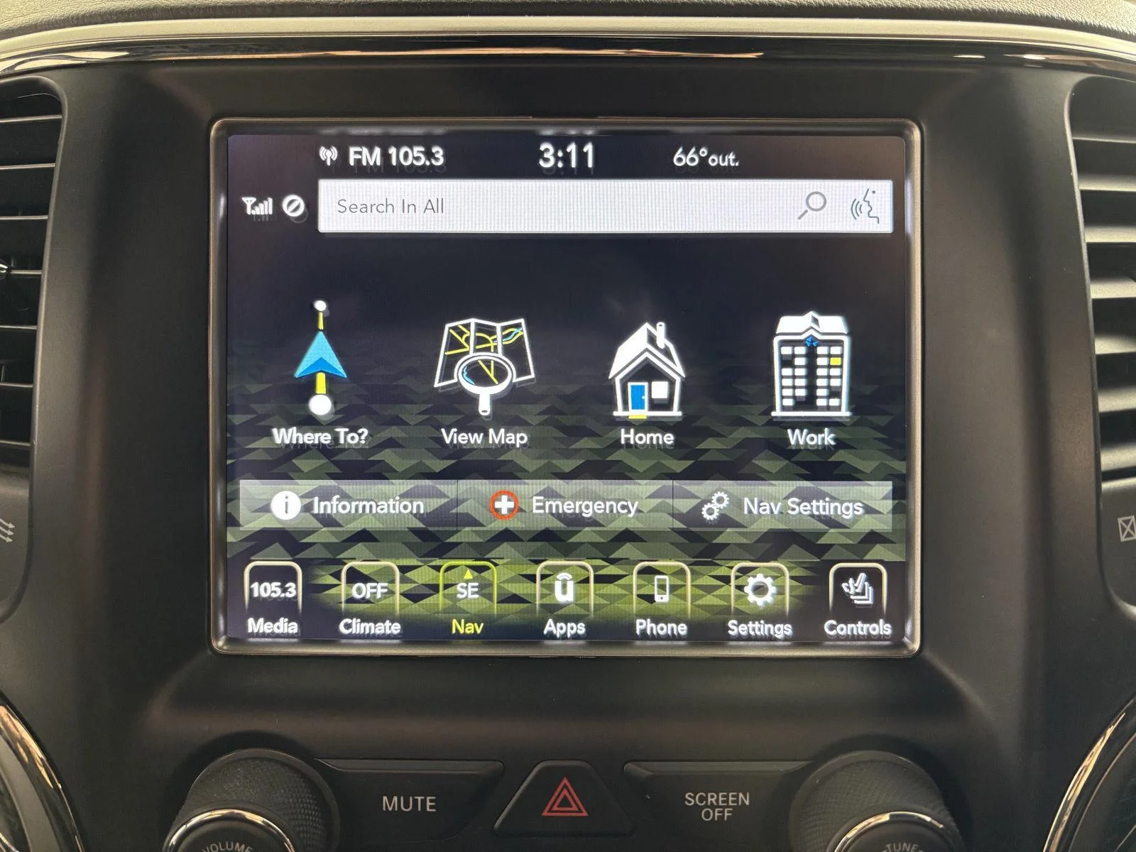 Used 2018 Bright White Clearcoat Jeep High Altitude image 35
