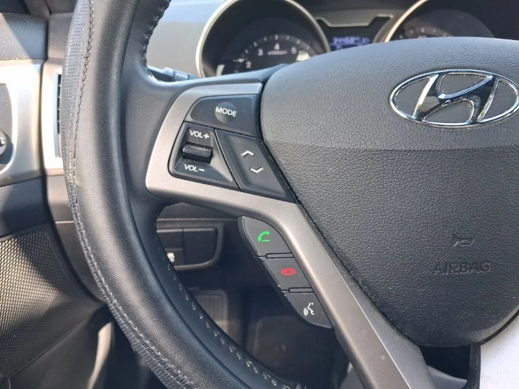 Used 2017 Gray Hyundai Value Edition image 28