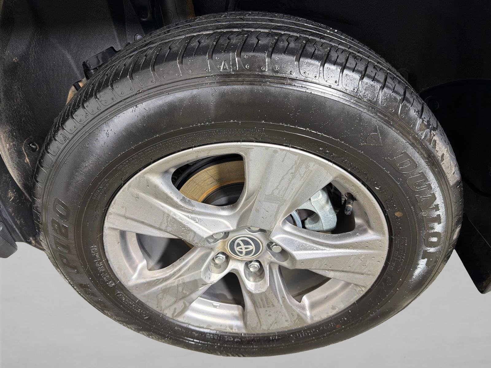 Used 2025  Toyota Hybrid LE image 19