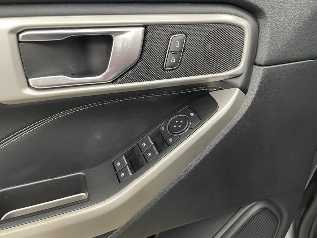 2022 Ford Explorer XLT photo 4