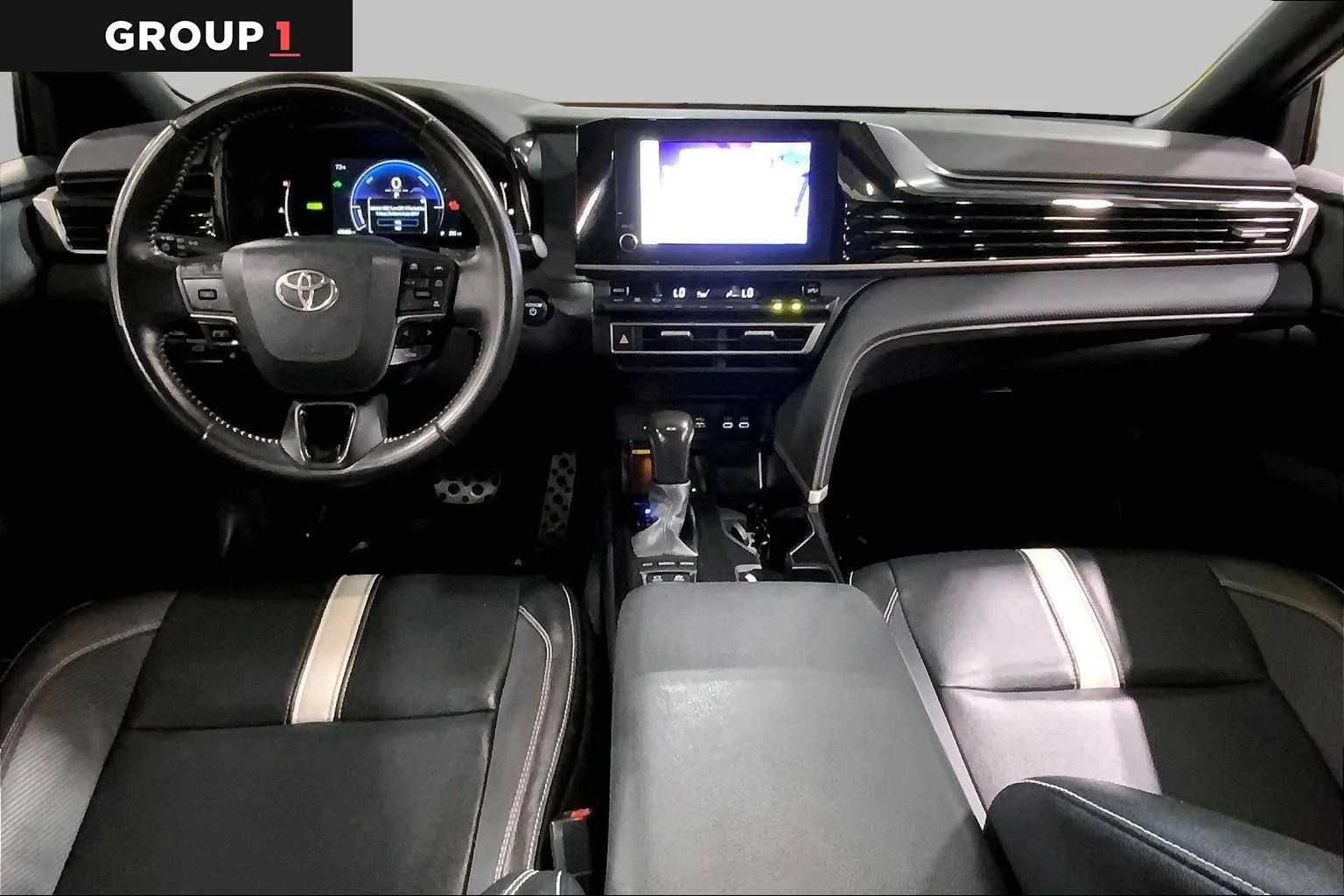 Certified Used 2025 Heavy Metal Toyota SE image 16