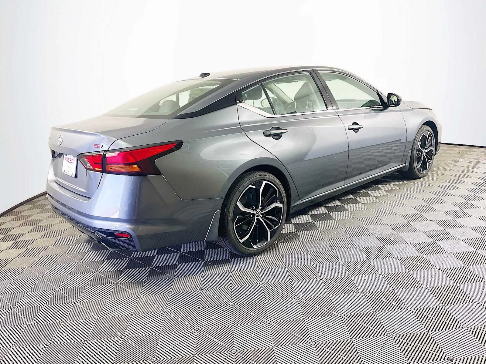 New 2026 Gun Metallic Nissan SR image 2