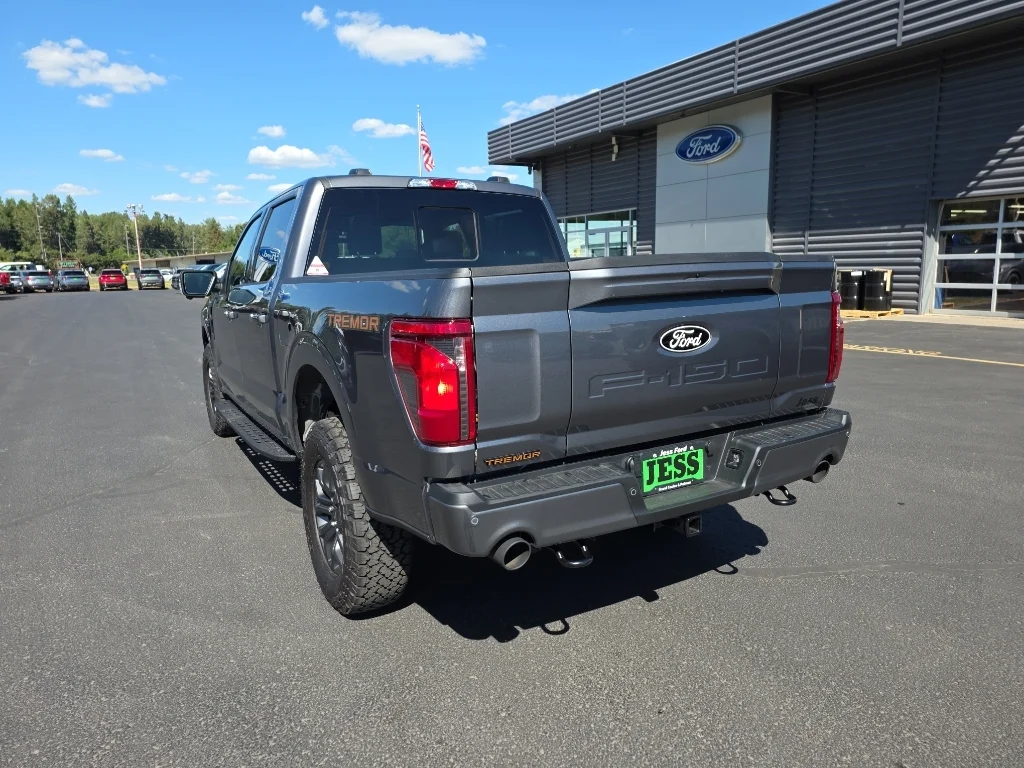New 2026 Carbonized Gray Metallic Ford Tremor® image 10