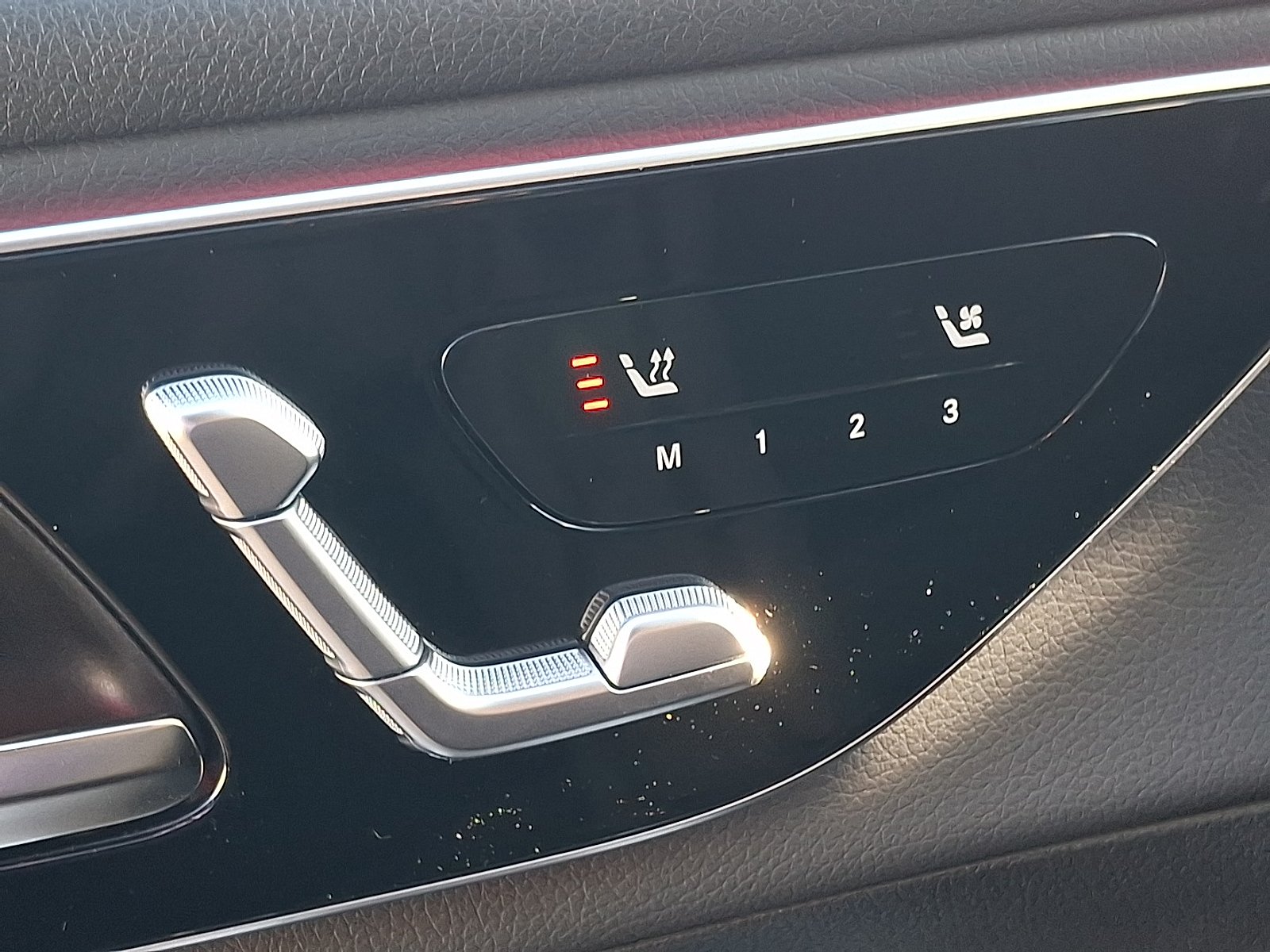 2025 Mercedes-Benz GLC Base - Photo 25