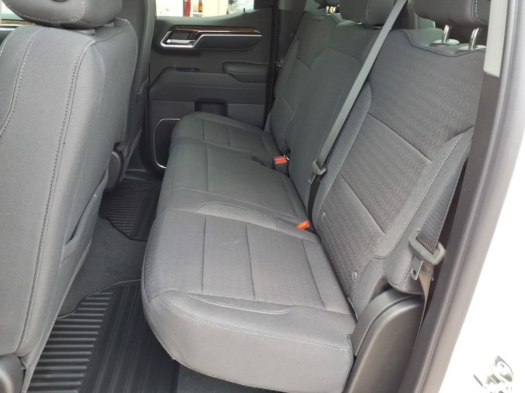 2026 GMC Sierra 1500 SLE - Photo 12