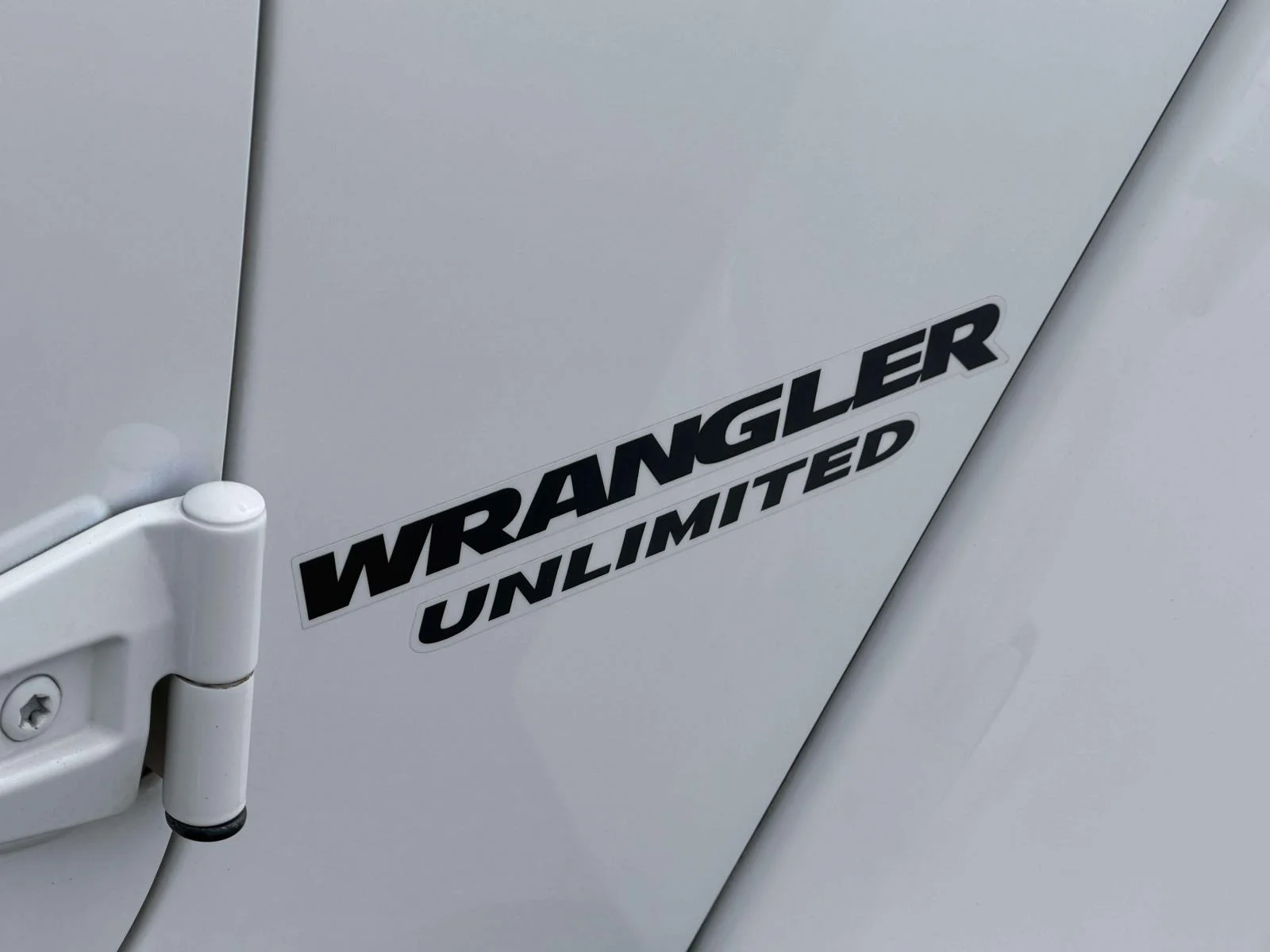 Used 2015 Bright White Clearcoat Jeep Altitude image 36