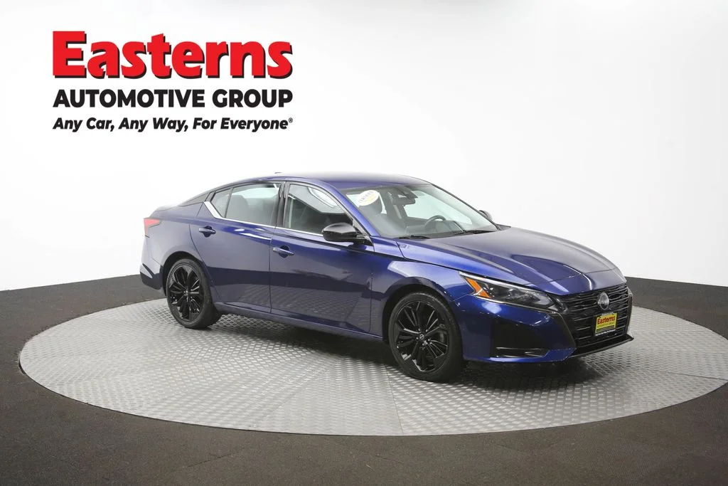 Used 2023 Blue Nissan 2.5 SR image 47
