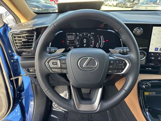 2025 Lexus NX 250 - Photo 14