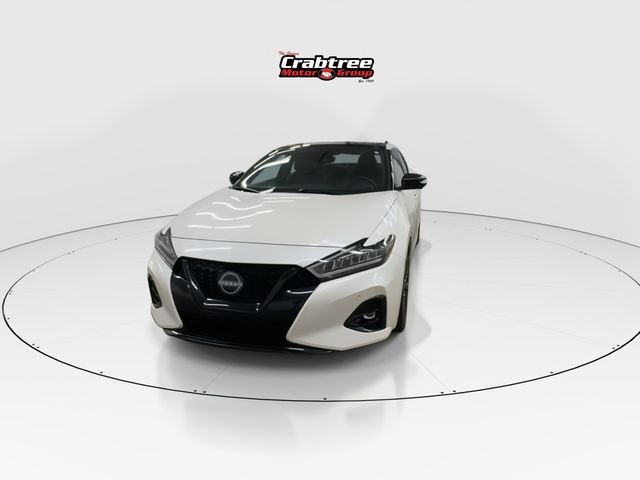 Used 2023 White Nissan SR image 3