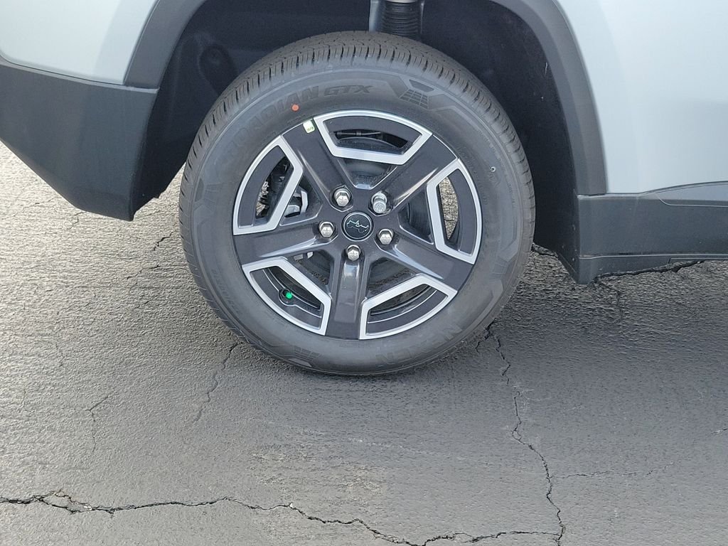 New 2026 Silver Zynith Clearcoat Jeep Laredo image 5