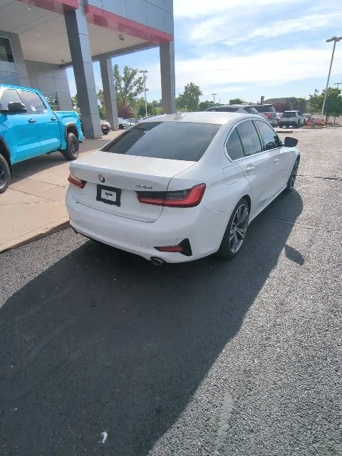Used 2021 White BMW 330i image 10