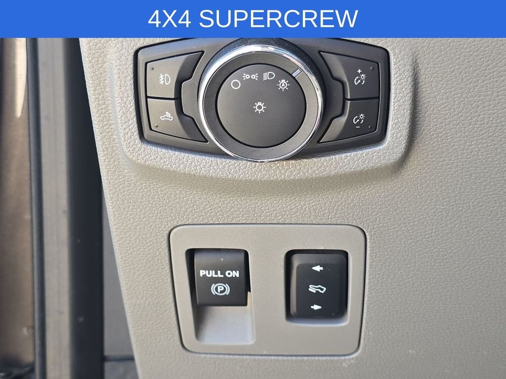 Used 2015  Ford XLT image 18