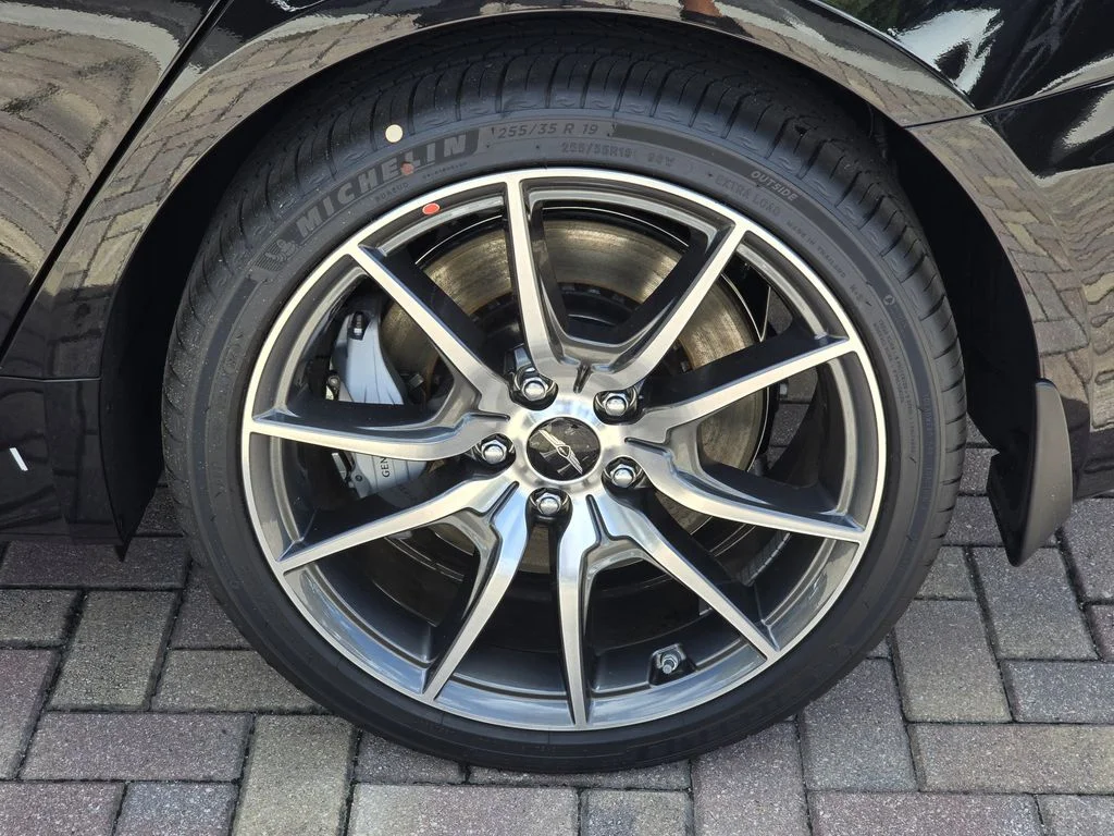 New 2026 Black Genesis 2.5T image 5