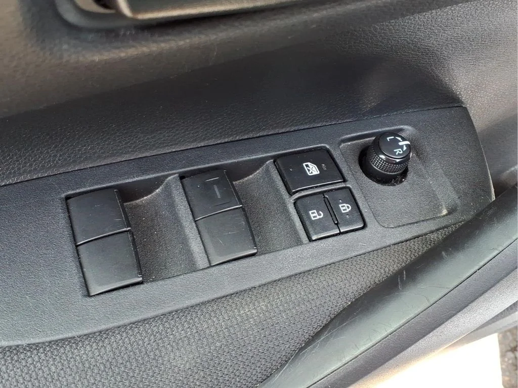 Used 2024  Toyota LE image 19