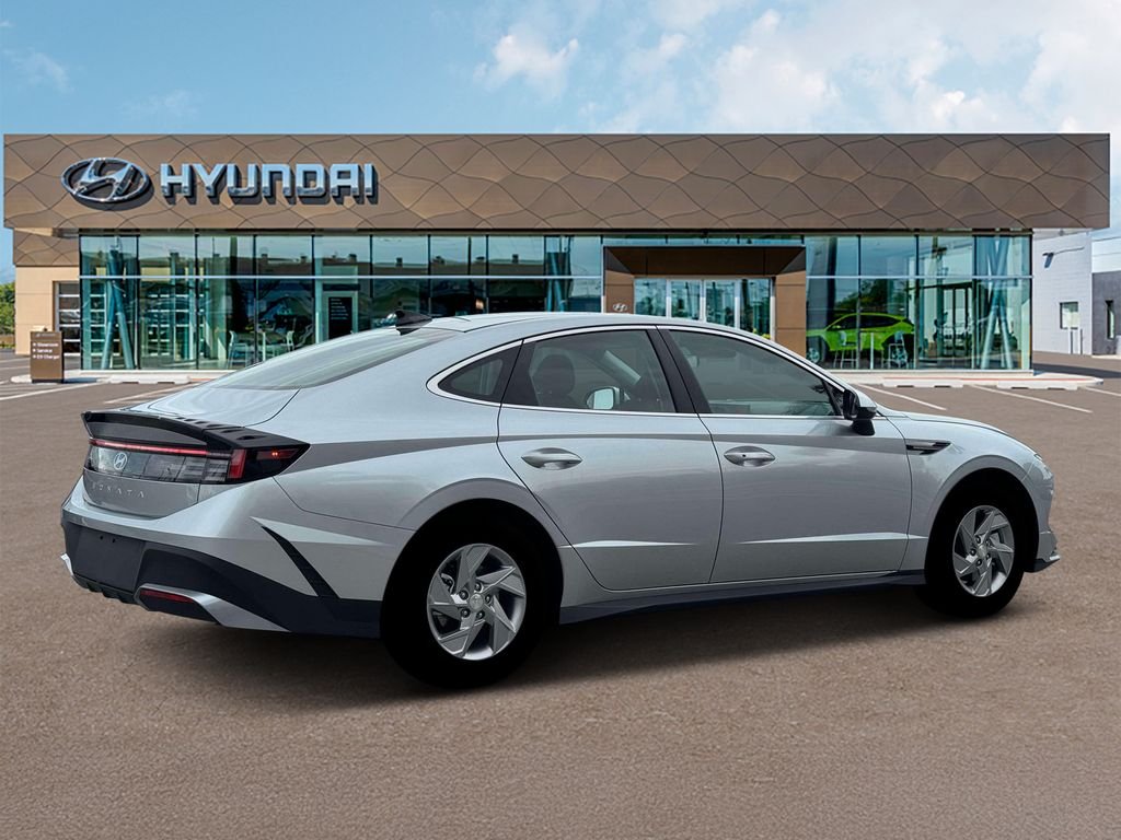 New 2026 Silver Hyundai SE image 8