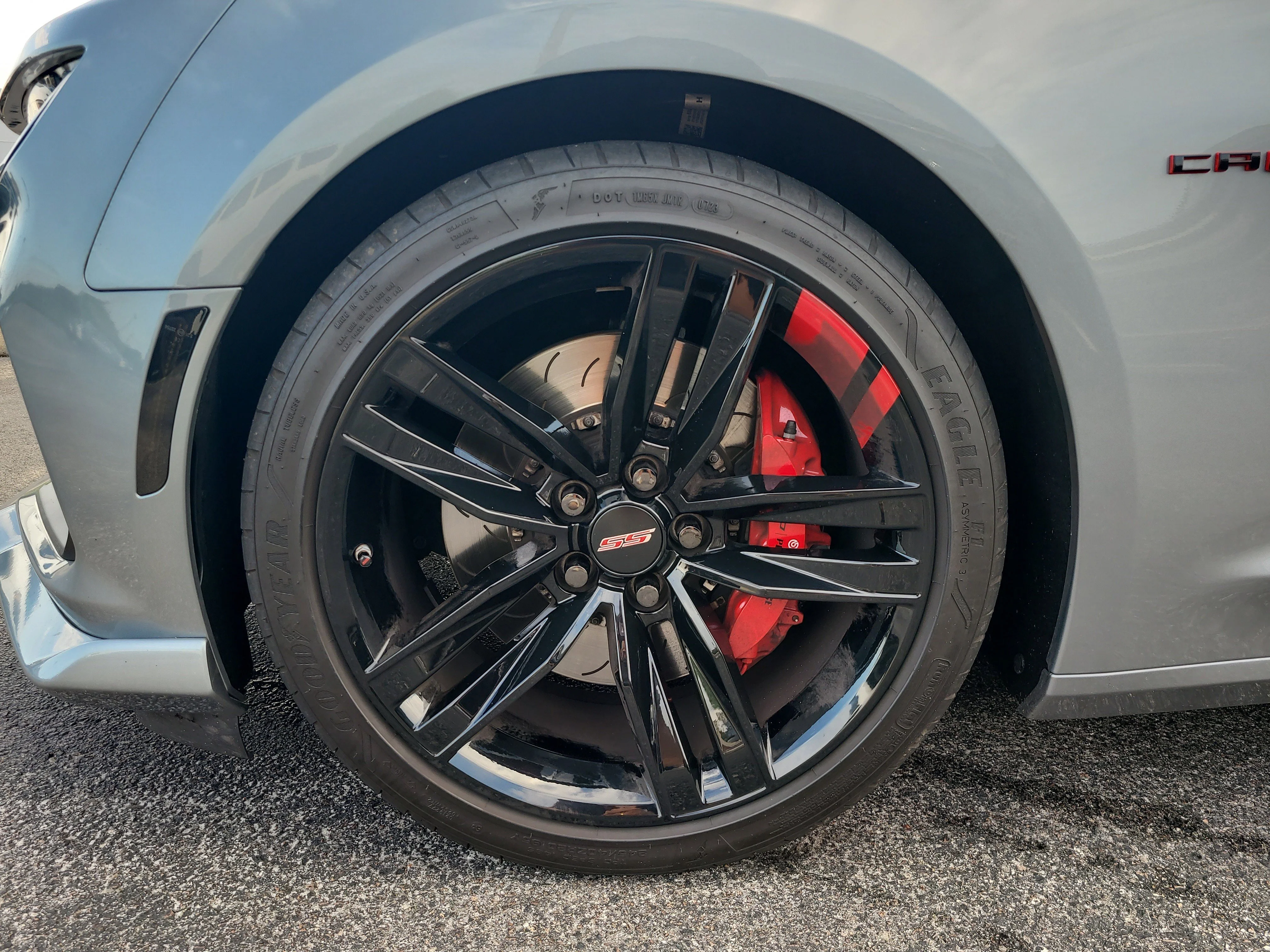 Used 2023 Sharkskin Metallic Chevrolet 1SS image 10