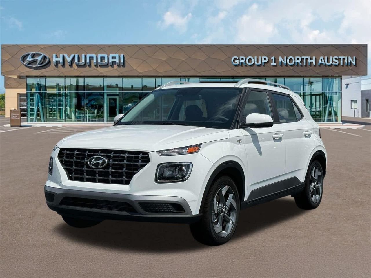 New 2025 Lunar White Hyundai SEL image 3