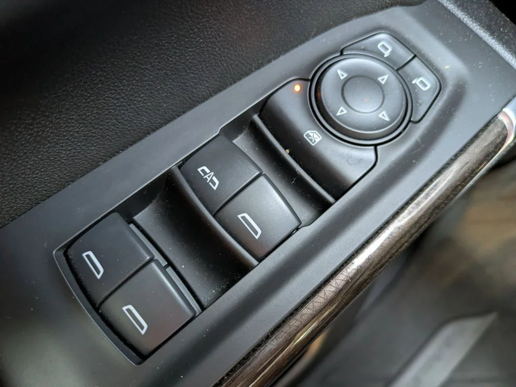Used 2021 Shadow Gray Metallic Chevrolet LT image 24