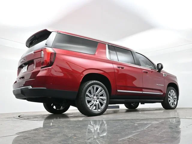 Used 2025 Volcanic Red Tintcoat GMC Elevation image 35