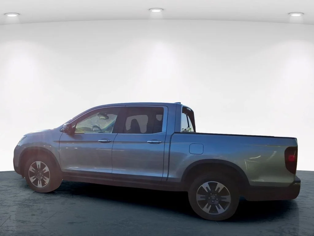 Used 2017 Silver Honda RTL-E image 18