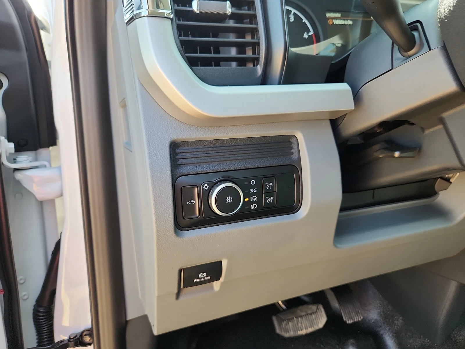 New 2026 Oxford White Ford F-350® XL image 16