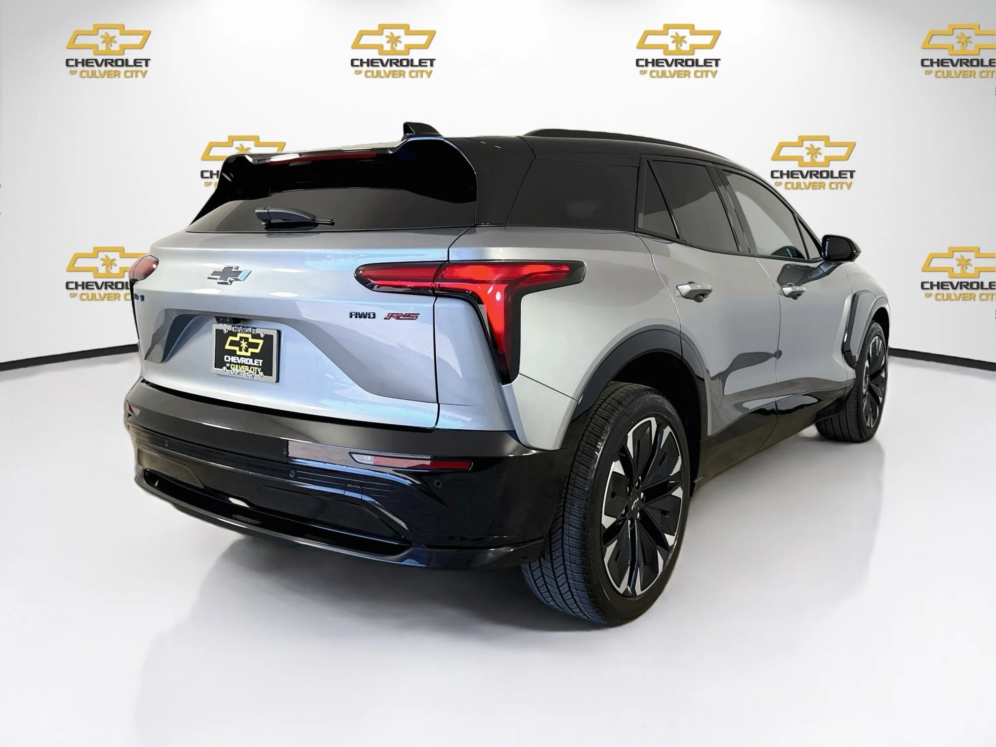 Used 2025 Sterling Gray Metallic Chevrolet RS image 8