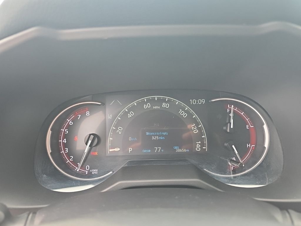 Certified Used 2025 White Toyota LE image 18