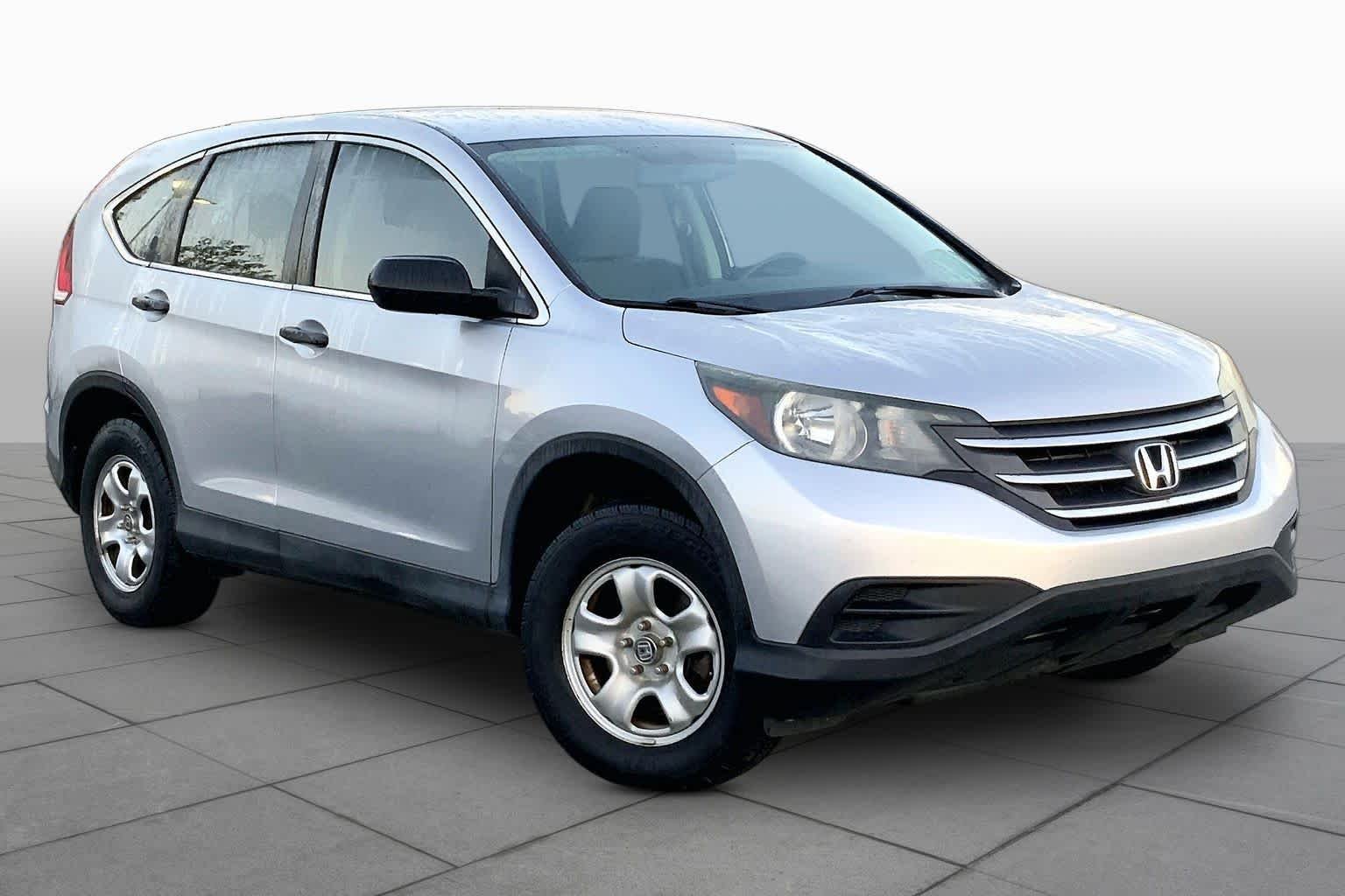 Used 2014 Alabaster Silver Metallic Honda LX image 3