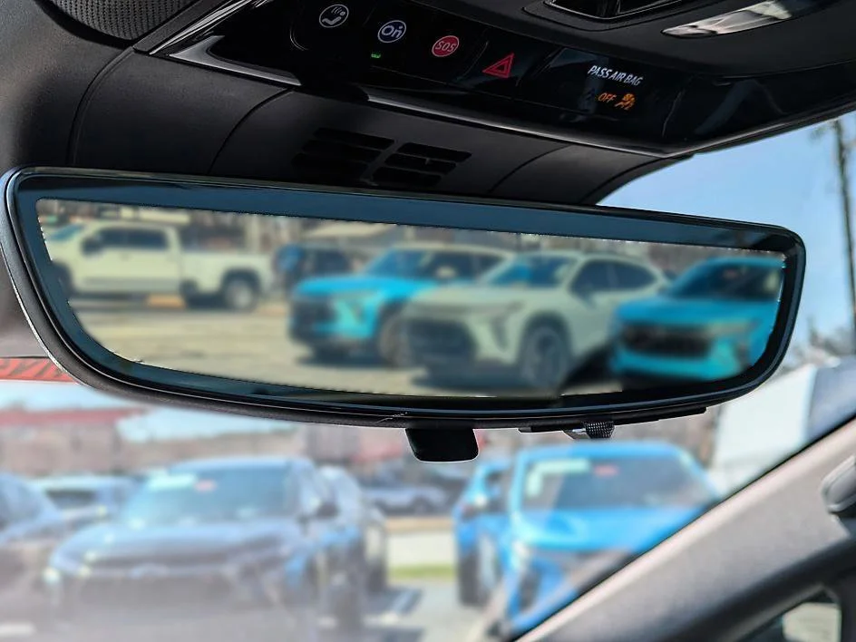 2026 Cadillac OPTIQ Sport - Photo 25