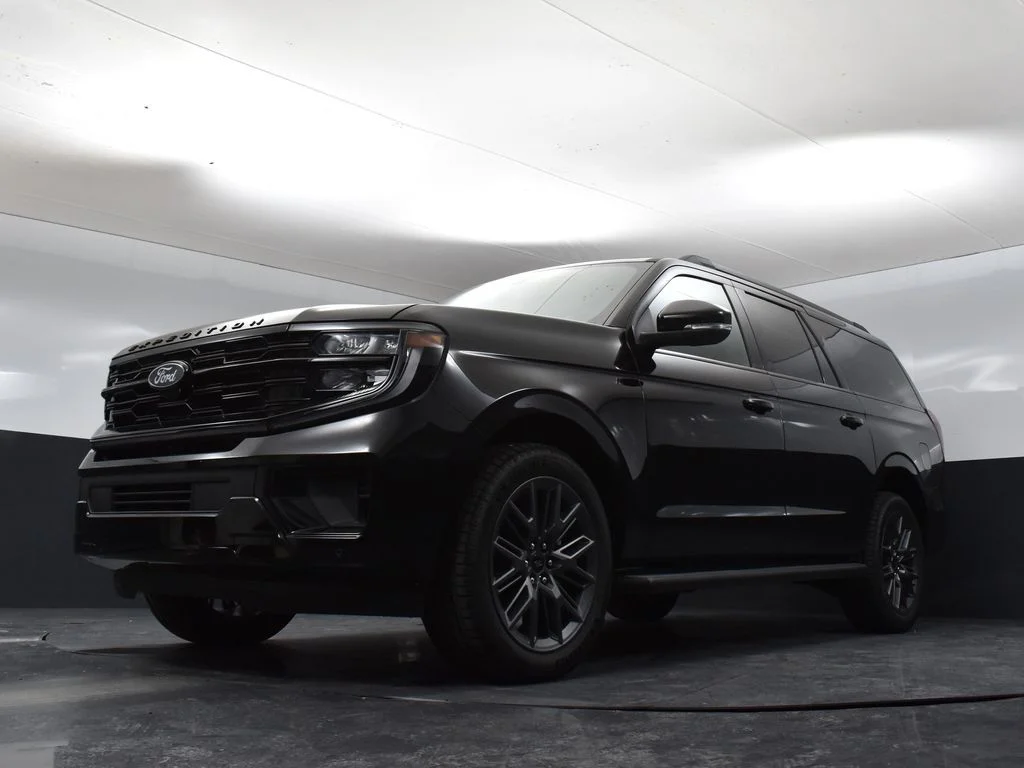 New 2026 Black Ford Platinum image 34