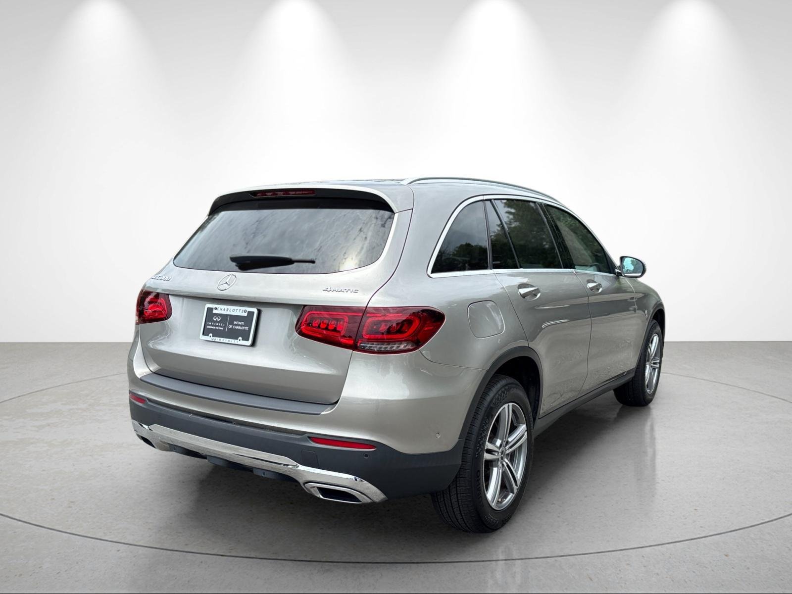 Used 2021 Obsidian Black Metallic Mercedes-Benz GLC 300 image 5