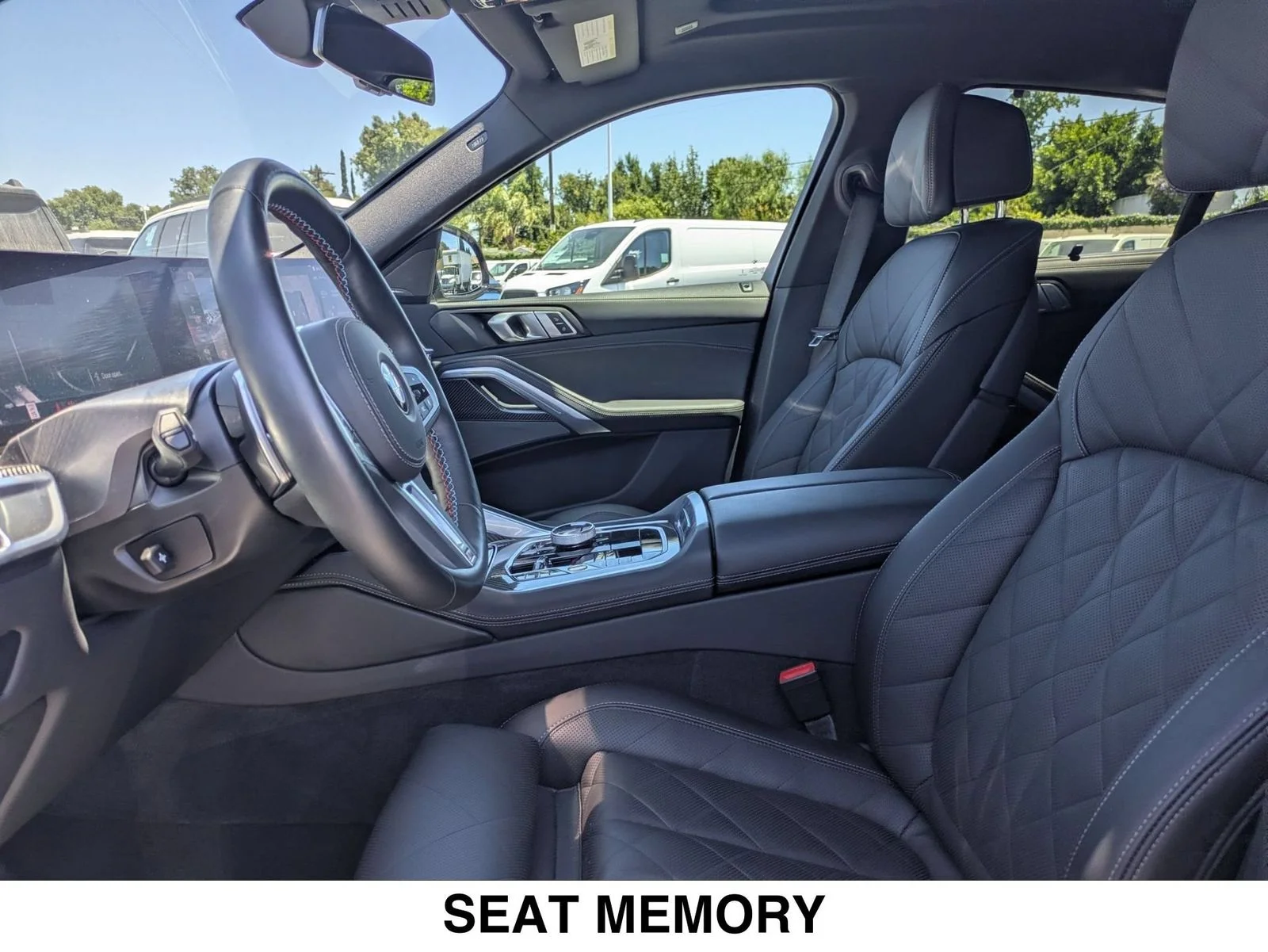 Used 2025 Black BMW M60i image 20