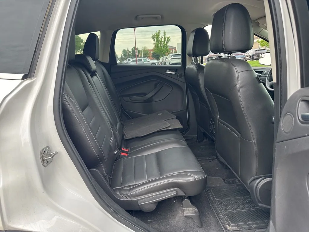 Used 2014 White Ford SE image 12