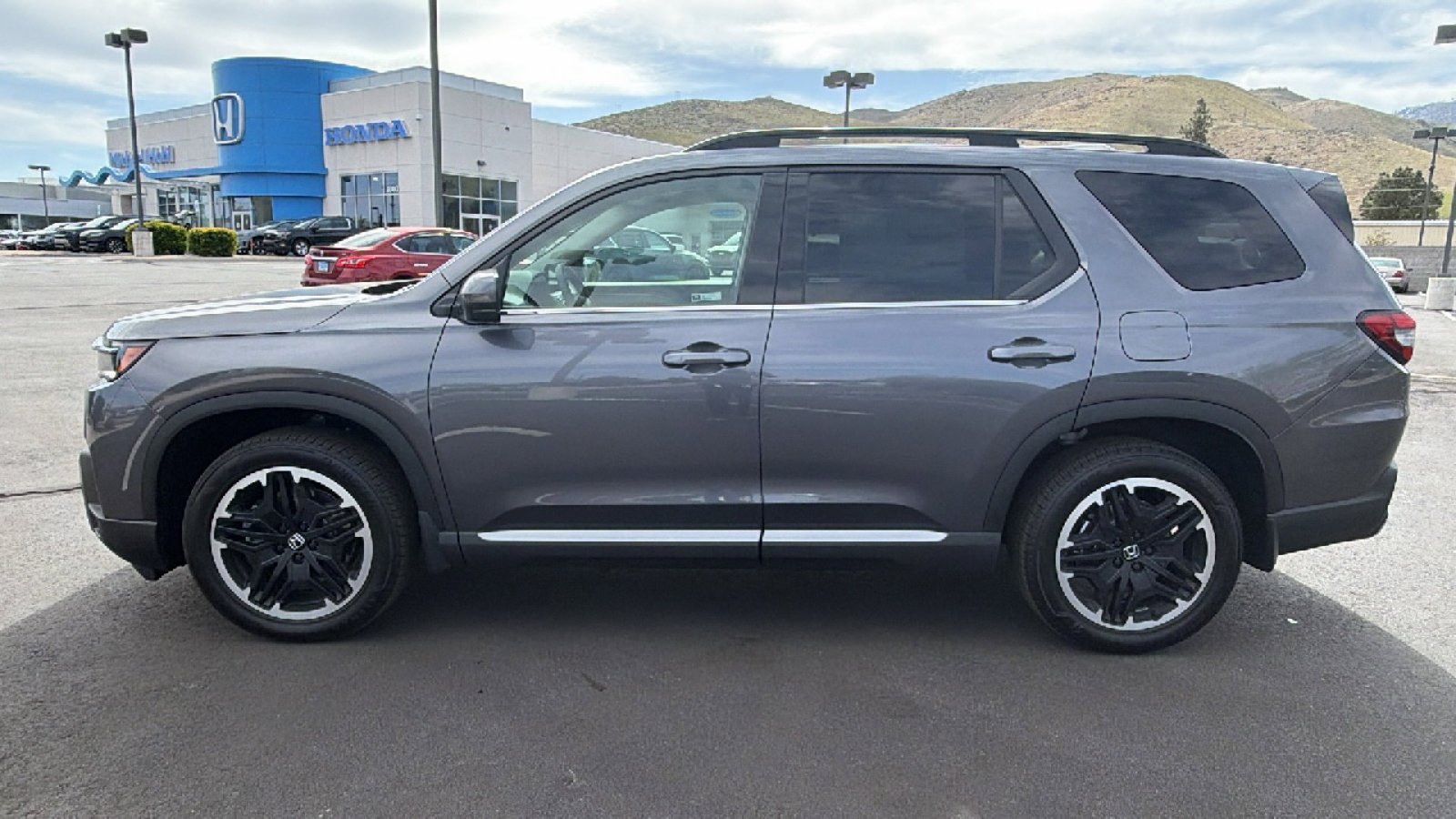 2026 Honda Pilot Touring - Photo 6