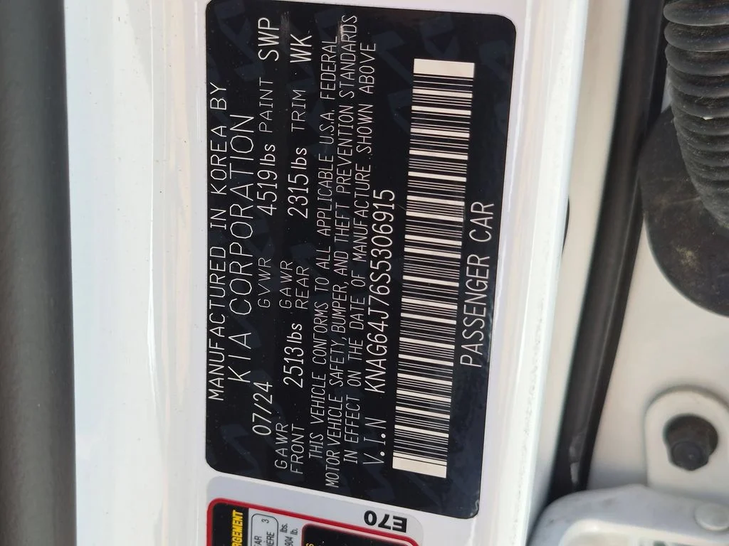 Used 2025 White Kia GT-Line image 28