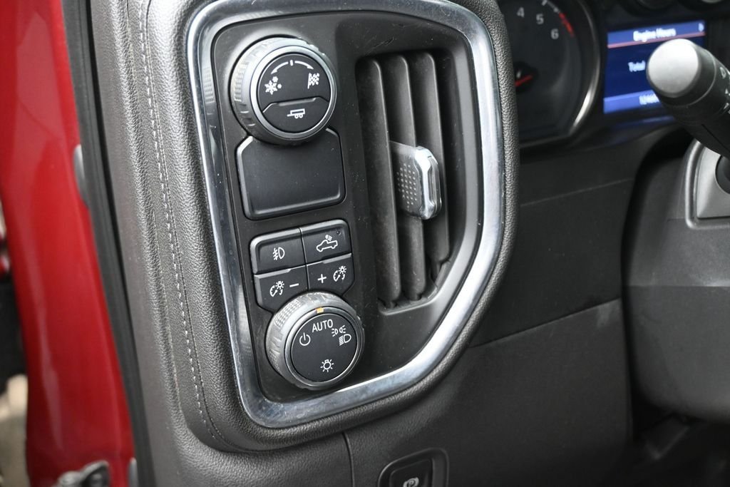 Used 2019 Red Chevrolet RST image 21