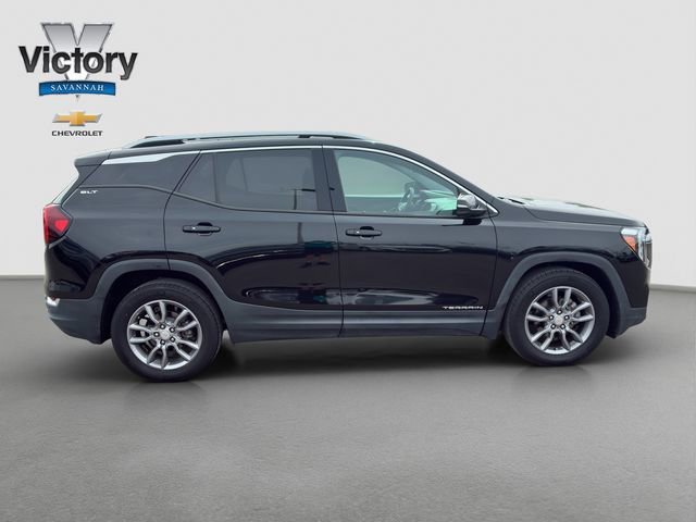Used 2022 Ebony Twilight Metallic GMC SLT image 8
