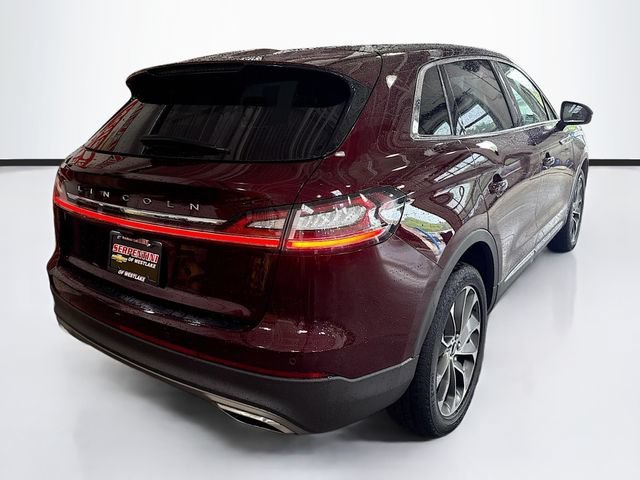 Used 2021 Red Lincoln Reserve image 6
