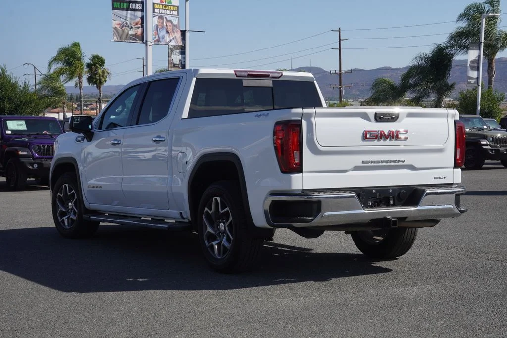 Used 2023 White GMC SLT image 2