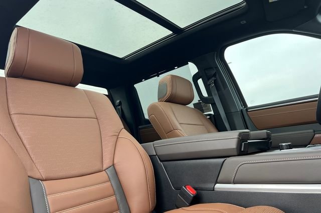 2025 Toyota Tundra 1794 Edition - Photo 19