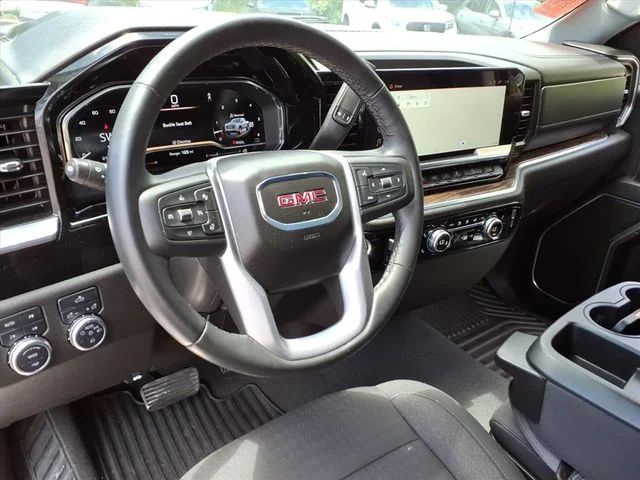 2024 GMC Sierra 1500 Elevation - Photo 13
