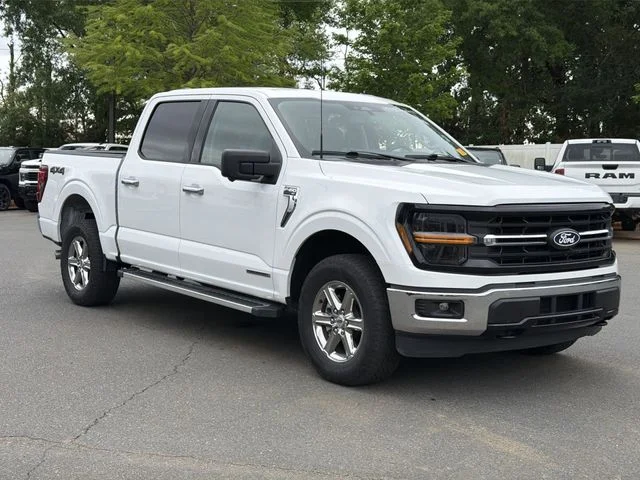 Used 2024 White Ford XLT image 6
