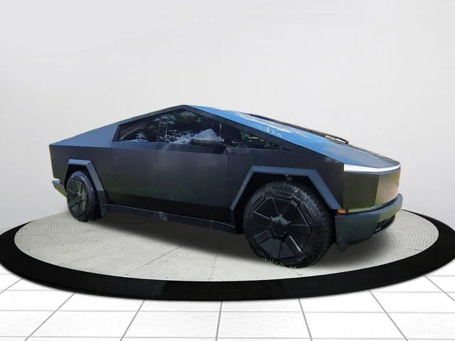 2024 Tesla Cybertruck All-Wheel Drive's photo