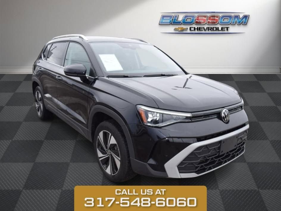 2025 Volkswagen Taos 1.5T SE 4Motion's photo