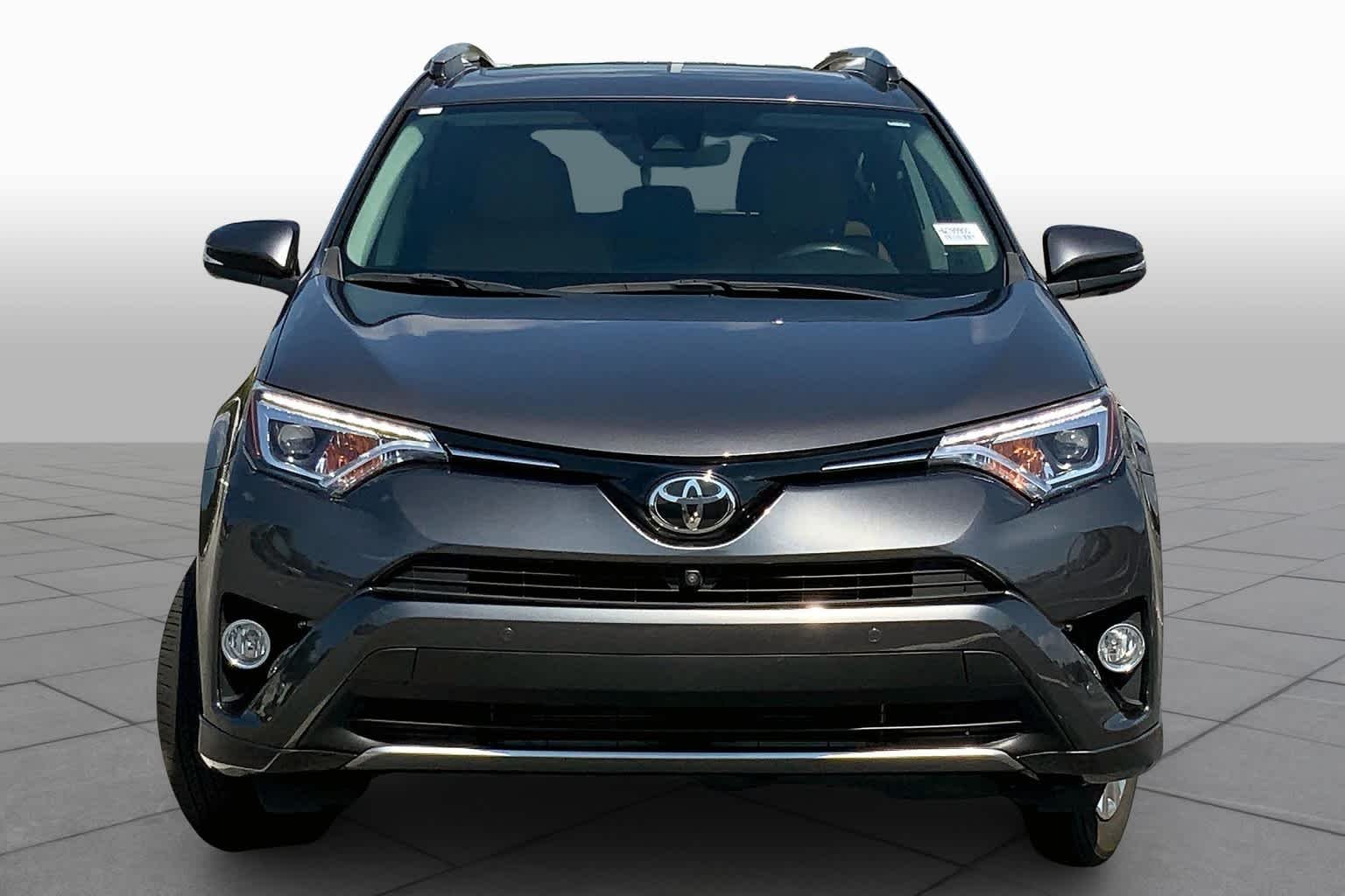 Used 2017 Magnetic Gray Metallic Toyota Platinum image 4