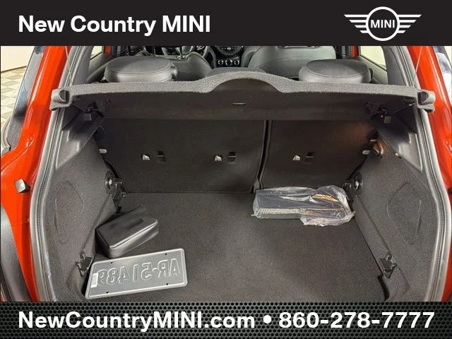 Used 2019 Orange MINI  image 16