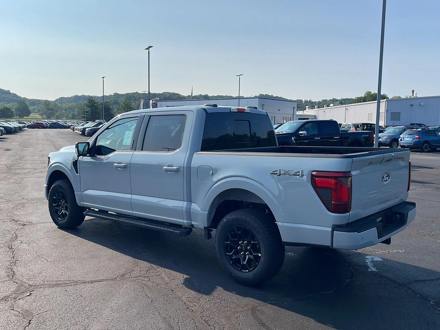 New 2026 Avalanche Ford XLT image 3