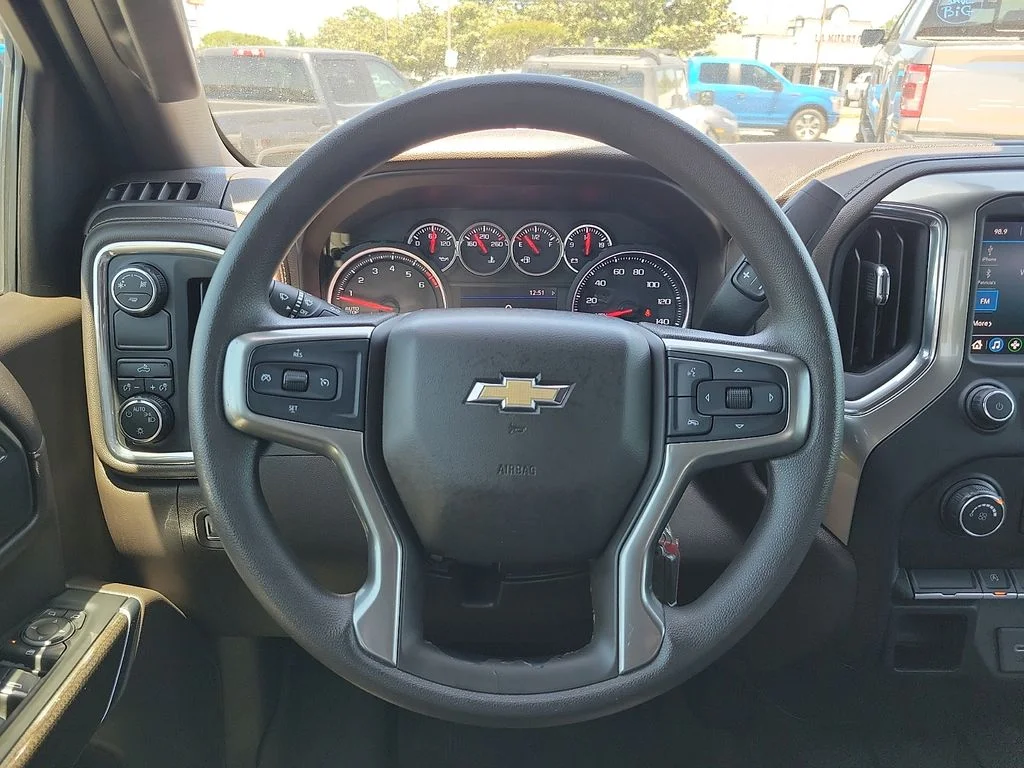 Used 2019 Summit White Chevrolet LT image 19